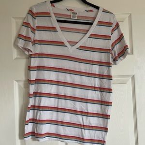 VS PINK v neck T-shirt